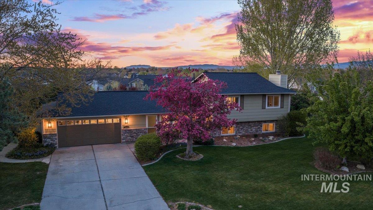 11842 W Tioga St, Boise, Idaho 83709, 5 Bedrooms, 4.5 Bathrooms, Residential For Sale, Price $700,000,MLS 98984126