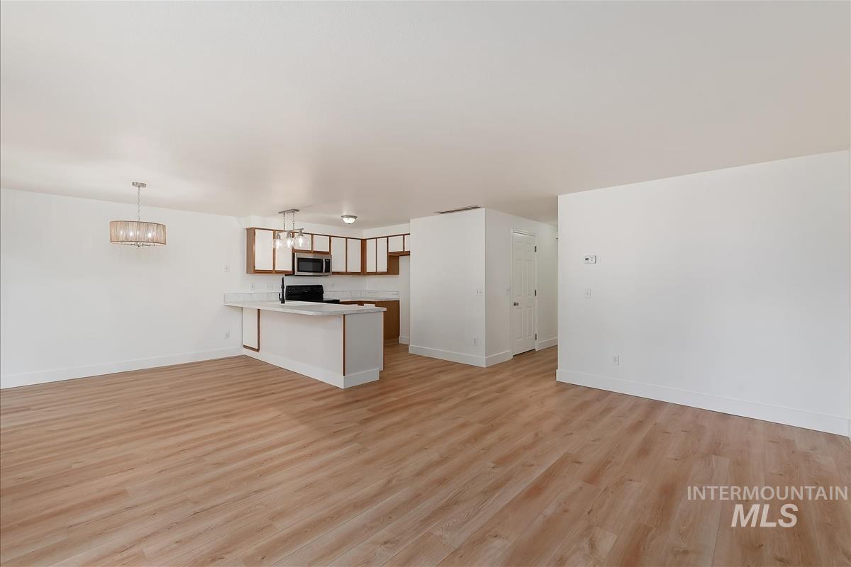 362 E Elwood Ln, Boise, Idaho 83706, 3 Bedrooms, 1.5 Bathrooms, Residential For Sale, Price $374,900, 98984128