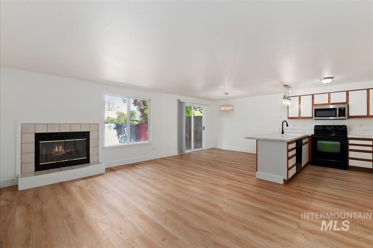 362 E Elwood Ln, Boise, Idaho 83706, 3 Bedrooms, 1.5 Bathrooms, Residential For Sale, Price $374,900, 98984128