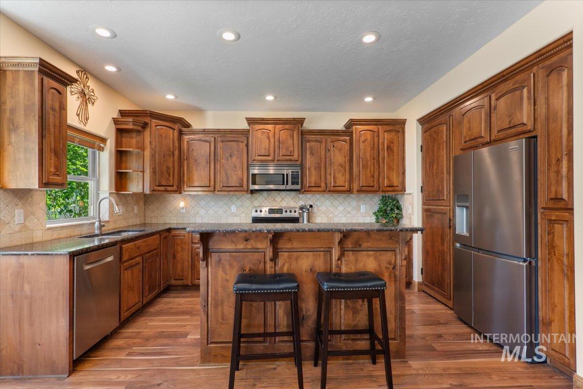 4154 N Tipton Ave., Meridian, Idaho 83646, 5 Bedrooms, 3.5 Bathrooms, Residential For Sale, Price $700,000,MLS 98984131