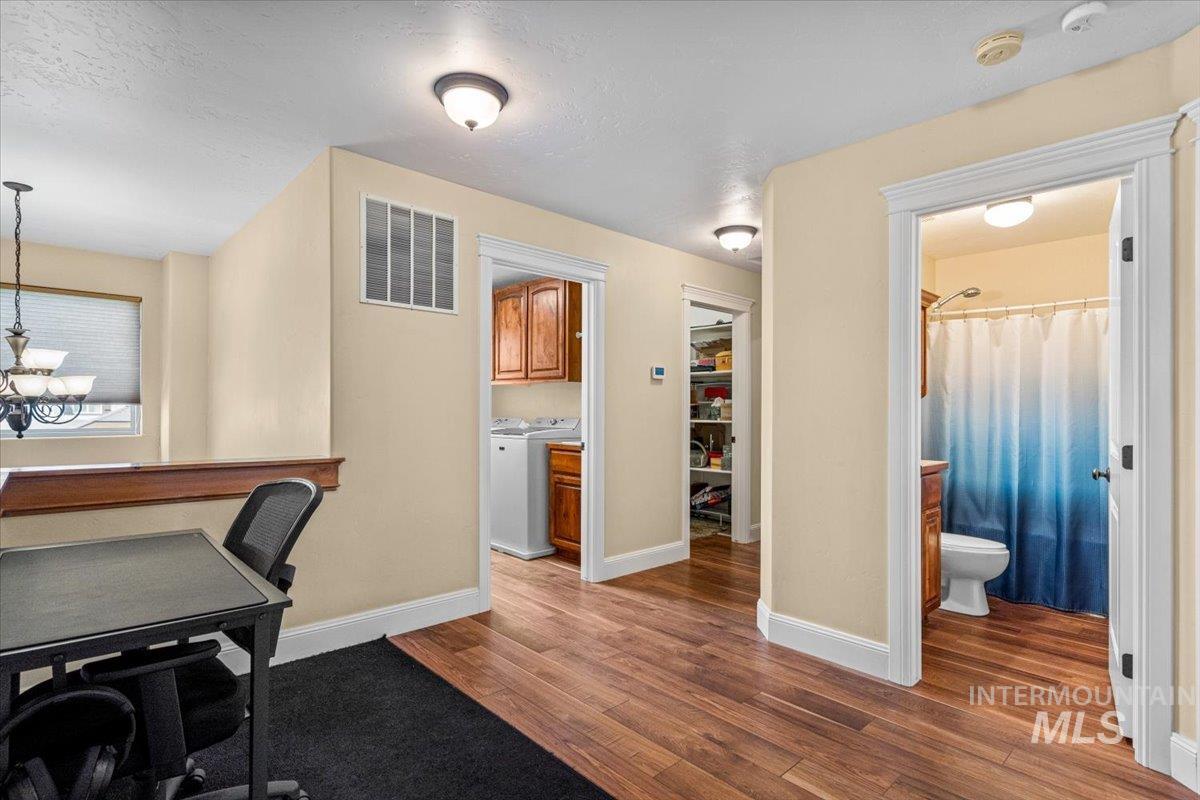4154 N Tipton Ave., Meridian, Idaho 83646, 5 Bedrooms, 3.5 Bathrooms, Residential For Sale, Price $700,000,MLS 98984131