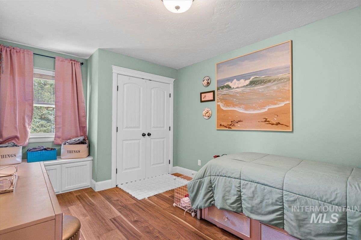 4154 N Tipton Ave., Meridian, Idaho 83646, 5 Bedrooms, 3.5 Bathrooms, Residential For Sale, Price $700,000,MLS 98984131