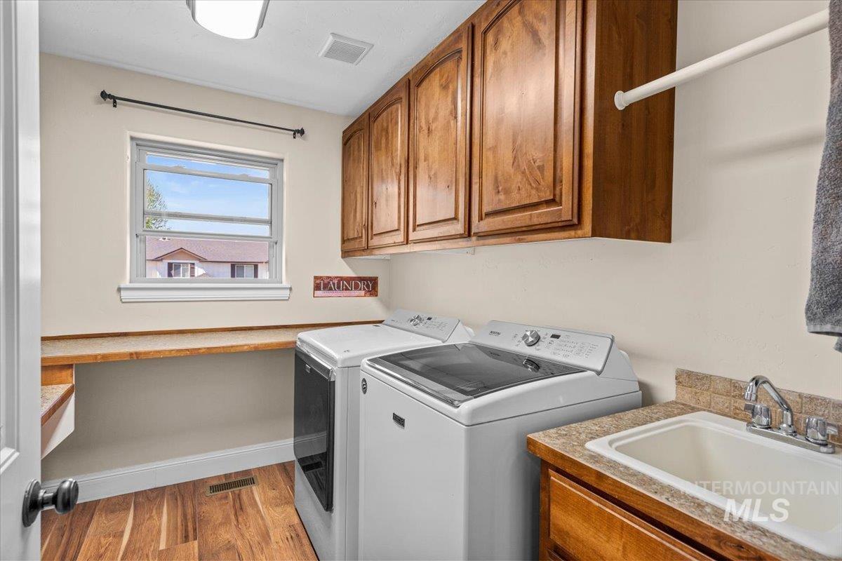 4154 N Tipton Ave., Meridian, Idaho 83646, 5 Bedrooms, 3.5 Bathrooms, Residential For Sale, Price $700,000,MLS 98984131