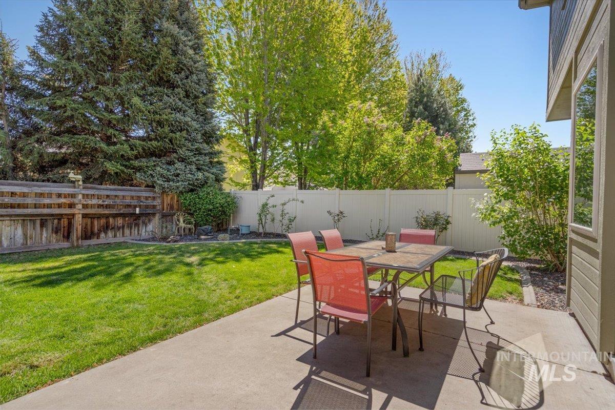 4154 N Tipton Ave., Meridian, Idaho 83646, 5 Bedrooms, 3.5 Bathrooms, Residential For Sale, Price $700,000,MLS 98984131