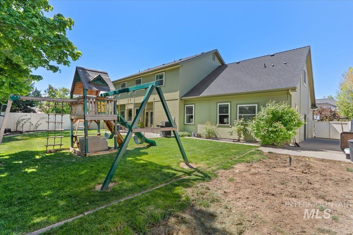 4154 N Tipton Ave., Meridian, Idaho 83646, 5 Bedrooms, 3.5 Bathrooms, Residential For Sale, Price $700,000,MLS 98984131