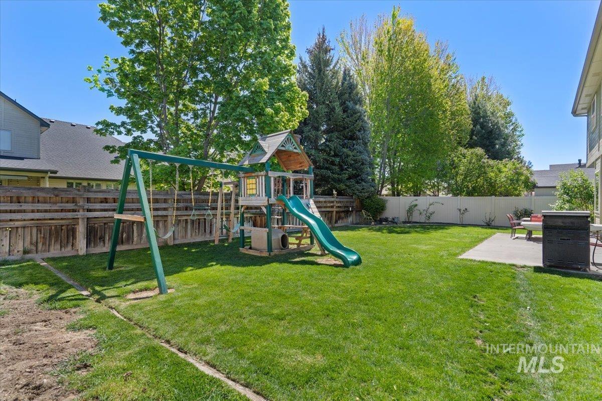 4154 N Tipton Ave., Meridian, Idaho 83646, 5 Bedrooms, 3.5 Bathrooms, Residential For Sale, Price $700,000,MLS 98984131