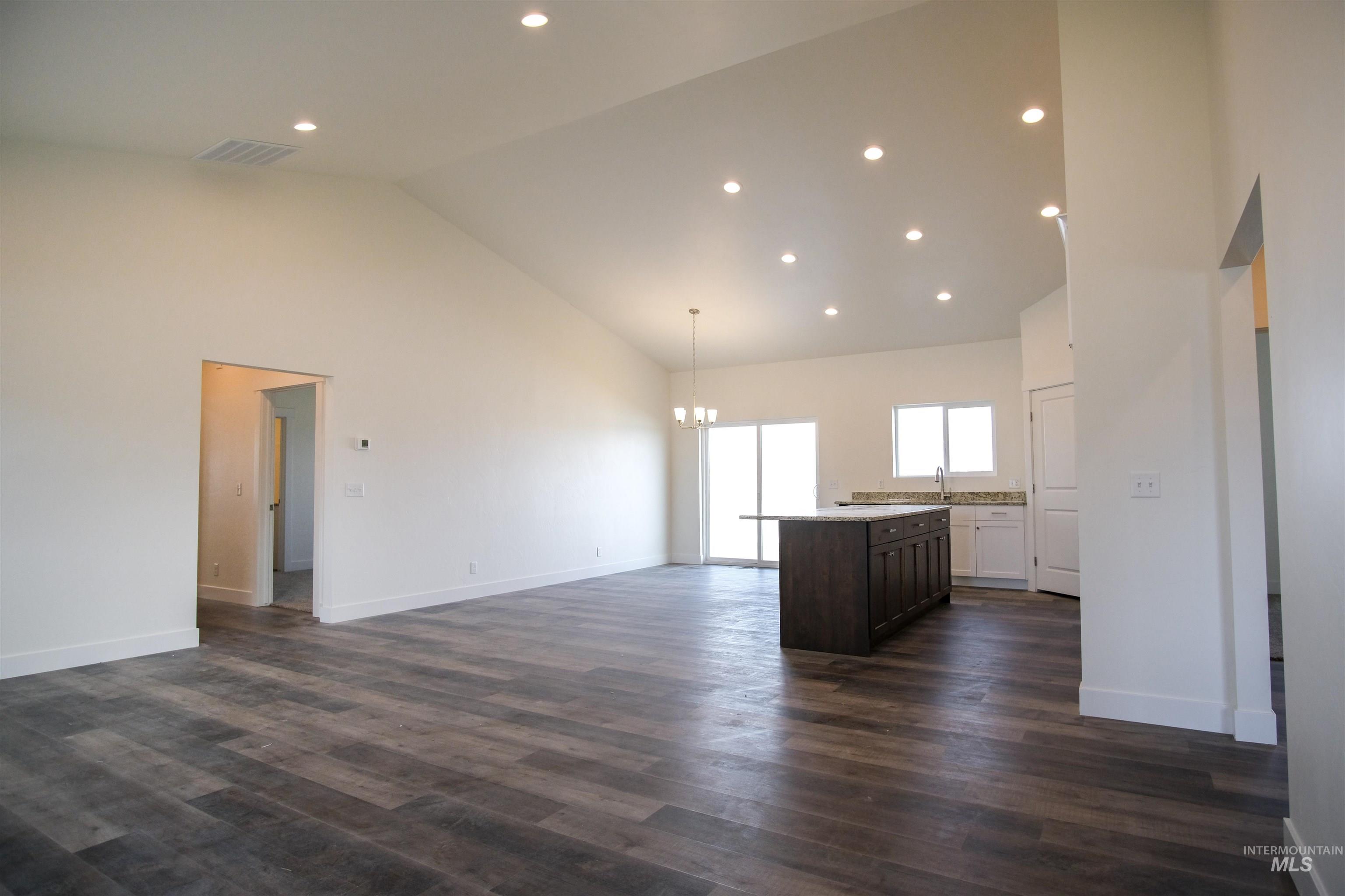 2431 Dorchester Avenue, Burley, Idaho 83318, 4 Bedrooms, 2 Bathrooms, Residential For Sale, Price $399,000, 98984132