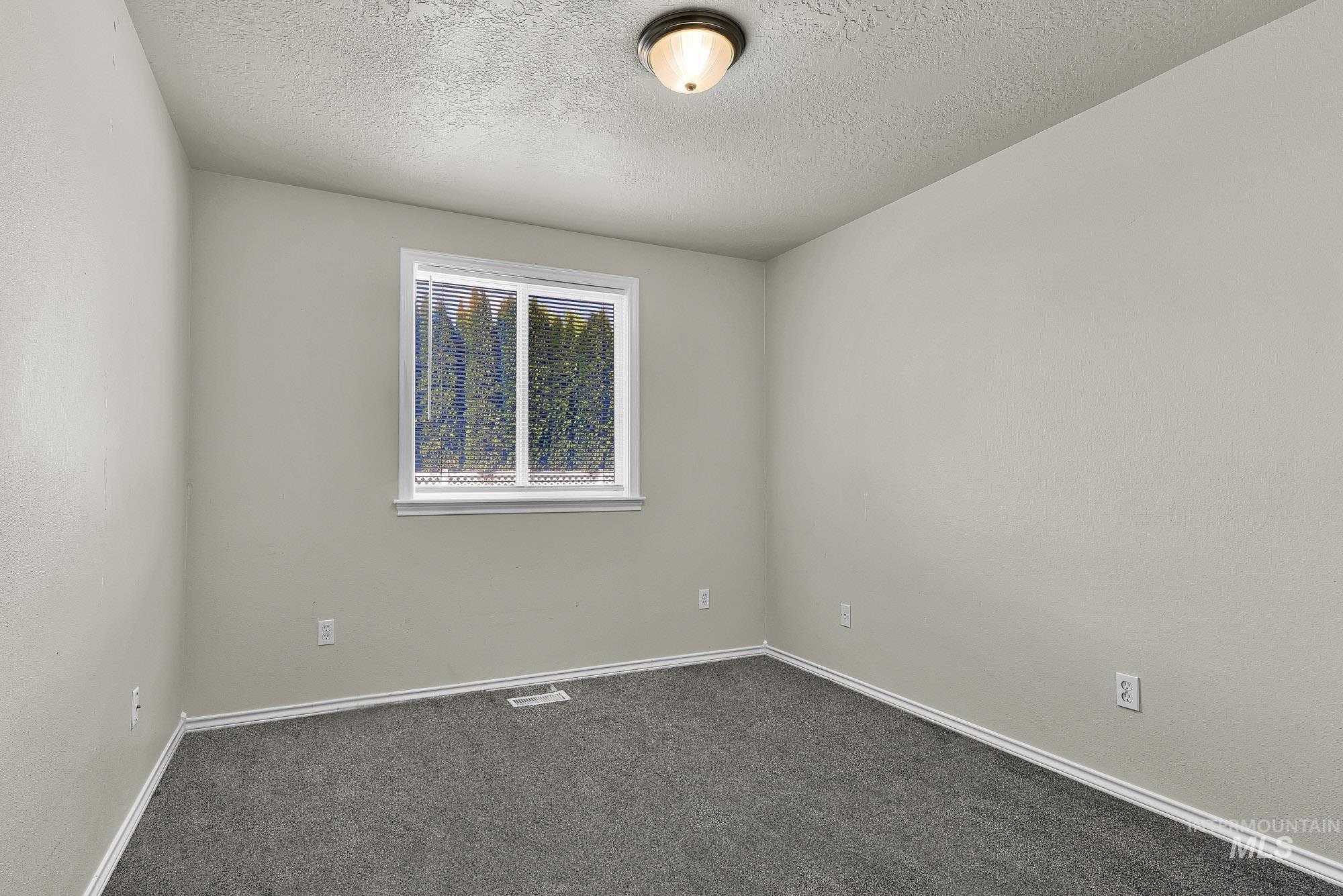 3030 W Ditch Creek St, Meridian, Idaho 83646, 3 Bedrooms, 2 Bathrooms, Residential For Sale, Price $449,000,MLS 98984134