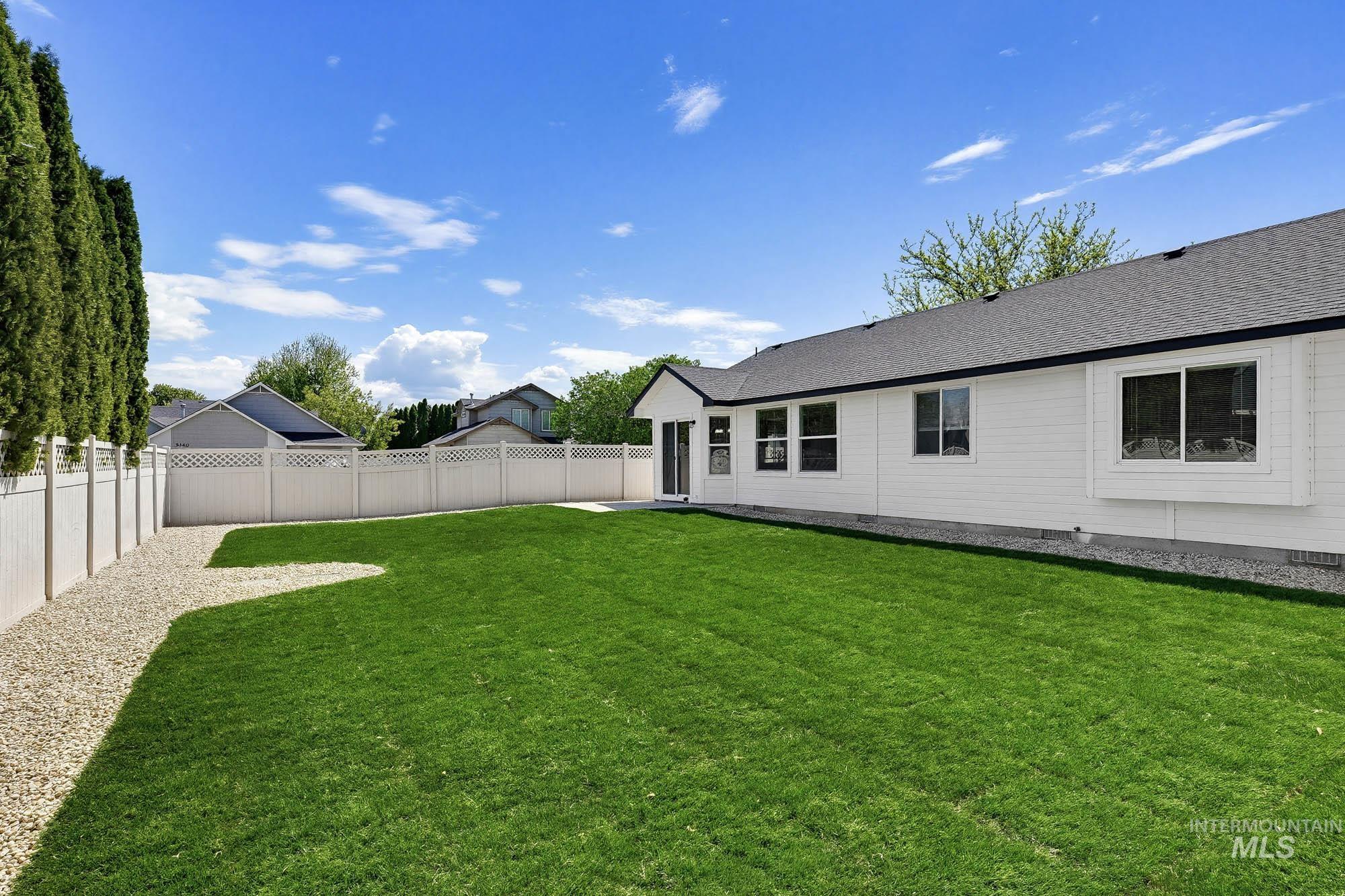 3030 W Ditch Creek St, Meridian, Idaho 83646, 3 Bedrooms, 2 Bathrooms, Residential For Sale, Price $449,000,MLS 98984134