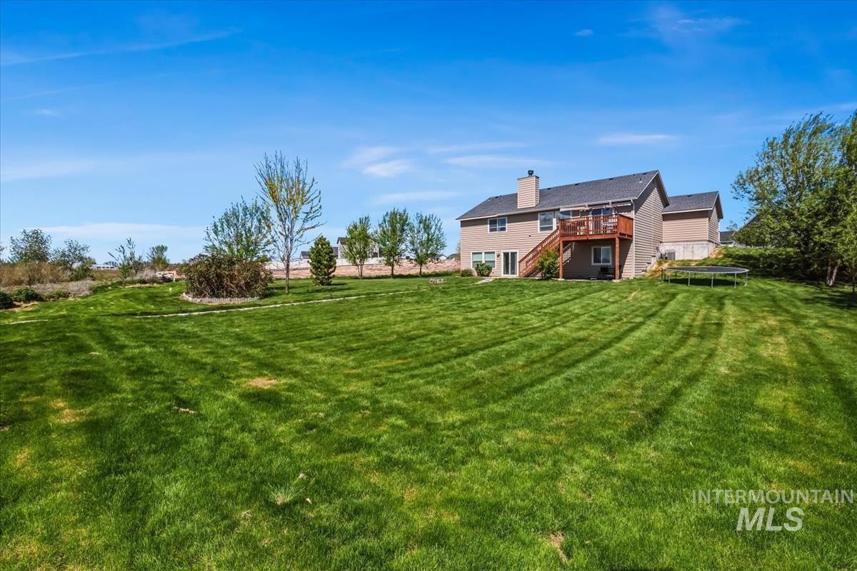 2281 N Thistle Dr, Kuna, Idaho 83634, 5 Bedrooms, 3 Bathrooms, Residential For Sale, Price $589,000,MLS 98984135
