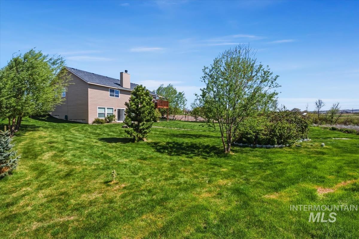 2281 N Thistle Dr, Kuna, Idaho 83634, 5 Bedrooms, 3 Bathrooms, Residential For Sale, Price $589,000,MLS 98984135