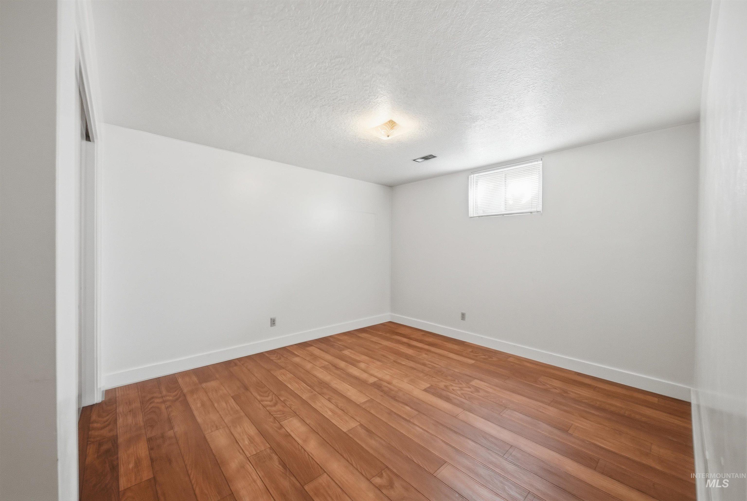 3417 N Kelly Way, Boise, Idaho 83704, 4 Bedrooms, 2 Bathrooms, Residential For Sale, Price $680,000,MLS 98984138