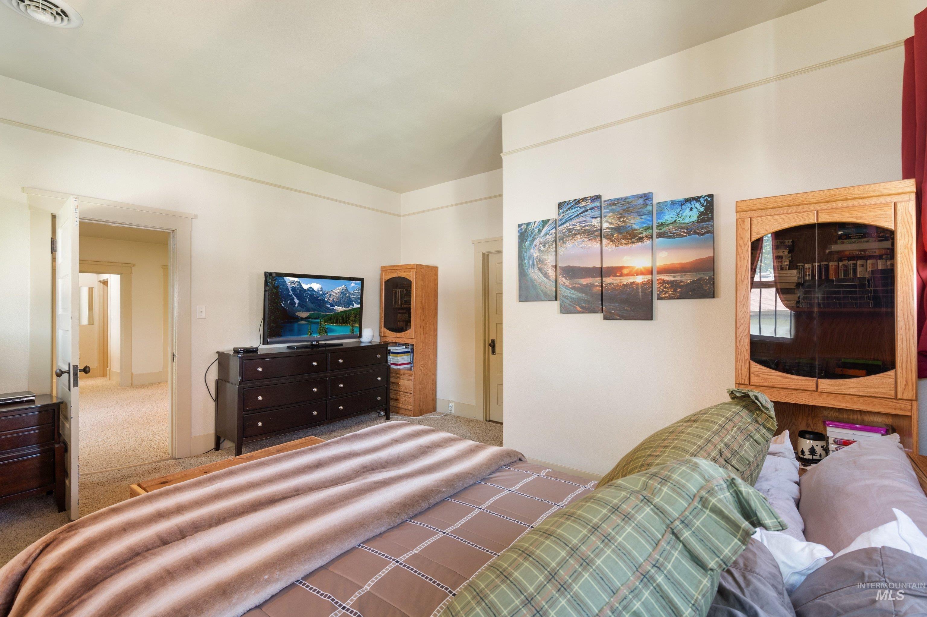 509 N 5th St, Parma, Idaho 83660, 4 Bedrooms, 2 Bathrooms, Residential For Sale, Price $530,000, 98984139