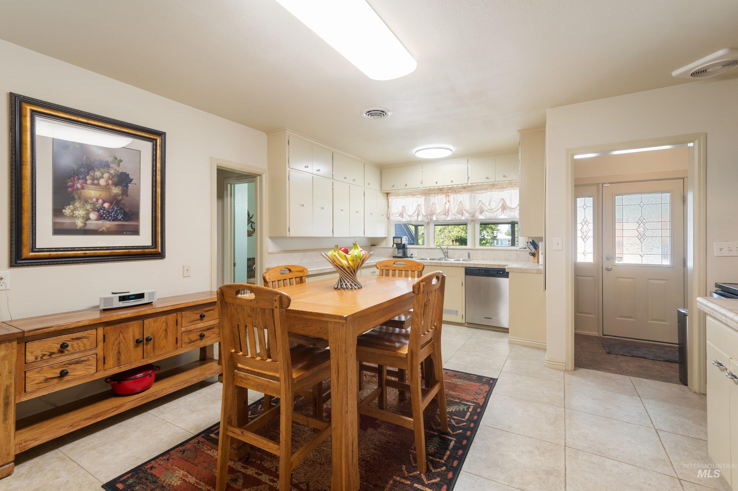 509 N 5th St, Parma, Idaho 83660, 4 Bedrooms, 2 Bathrooms, Residential For Sale, Price $530,000, 98984139