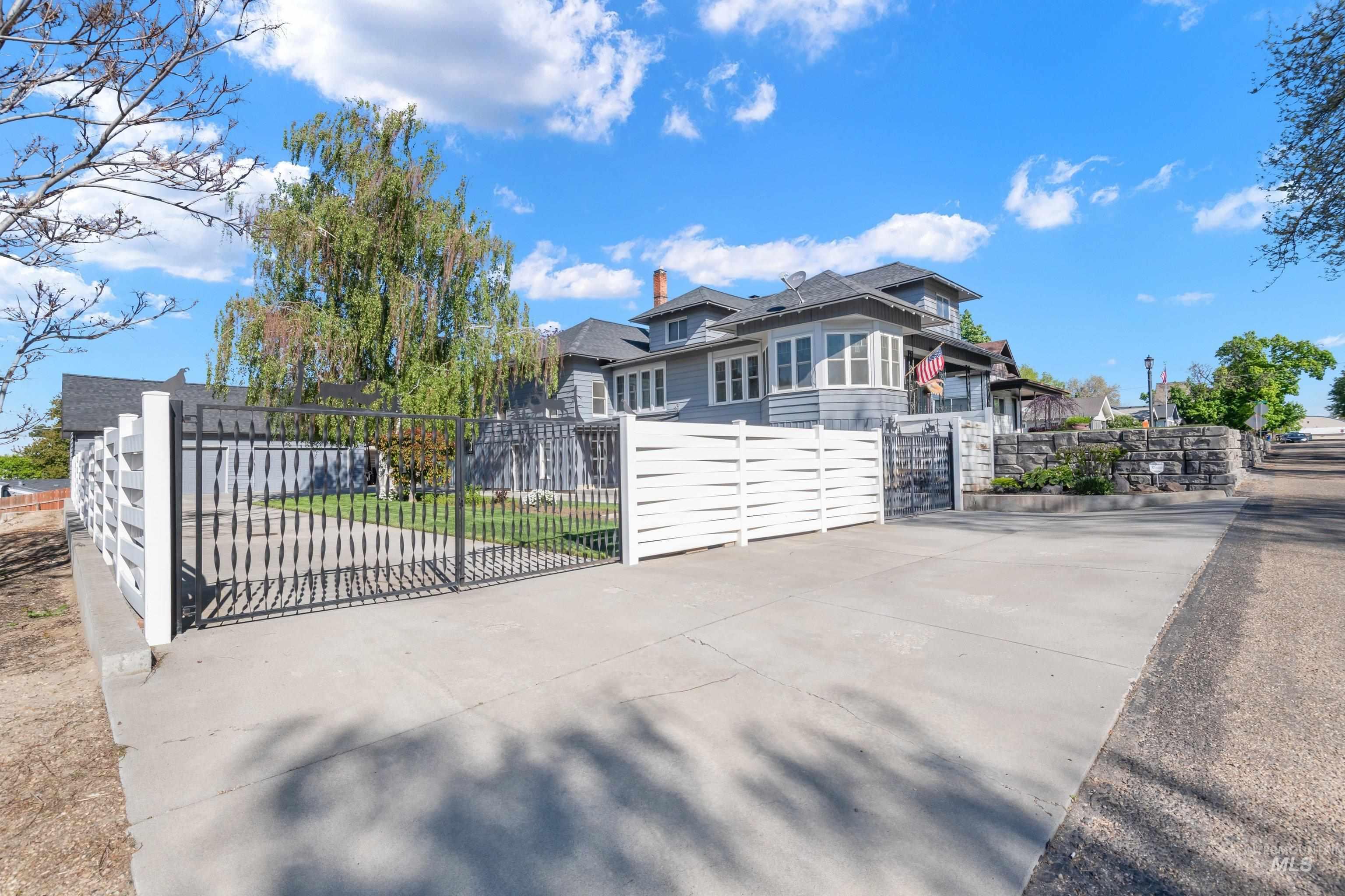 509 N 5th St, Parma, Idaho 83660, 4 Bedrooms, 2 Bathrooms, Residential For Sale, Price $530,000, 98984139