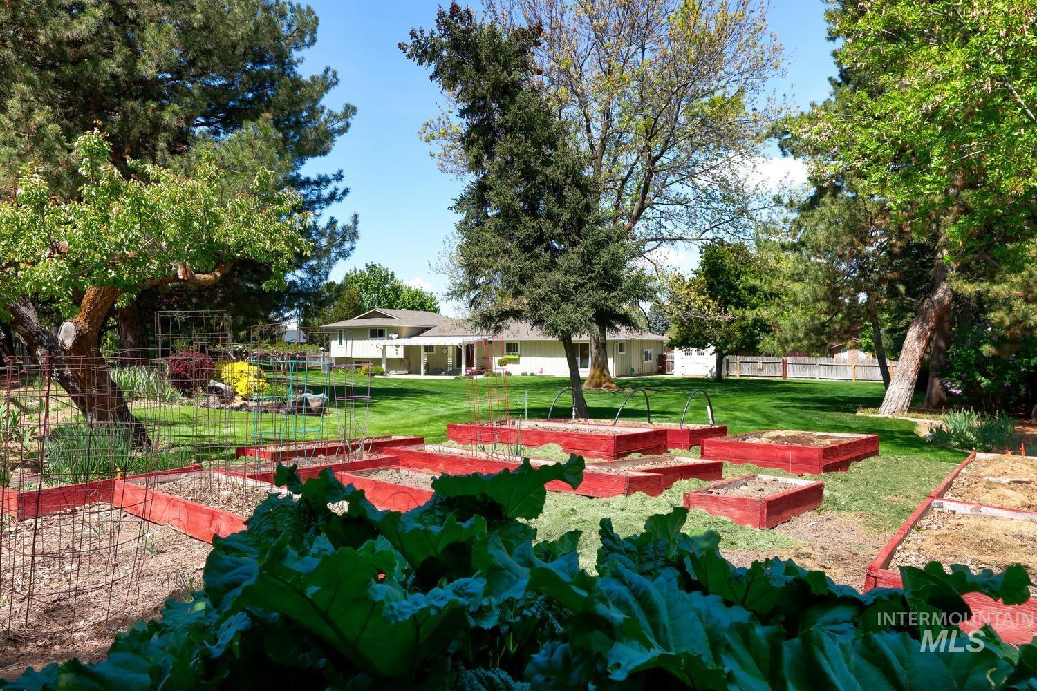 9105 W Aquarius Street, Boise, Idaho 83709, 4 Bedrooms, 3 Bathrooms, Residential For Sale, Price $850,000, 98984141