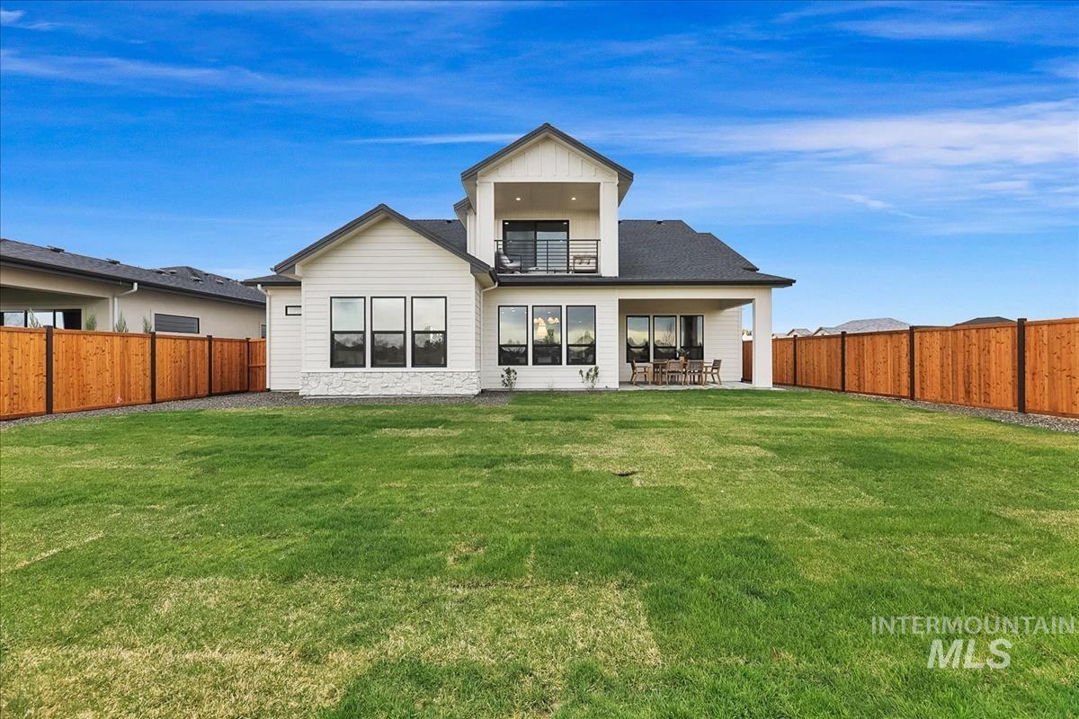 7114 W Newton St., Eagle, Idaho 83616, 3 Bedrooms, 3 Bathrooms, Residential For Sale, Price $929,880, 98984142