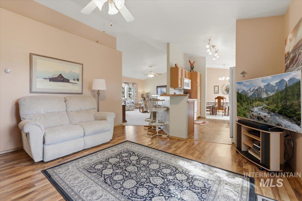 606 N Sterling St, Nampa, Idaho 83651, 3 Bedrooms, 2 Bathrooms, Residential For Sale, Price $316,000, 98984146