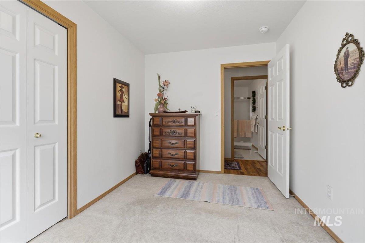 606 N Sterling St, Nampa, Idaho 83651, 3 Bedrooms, 2 Bathrooms, Residential For Sale, Price $316,000, 98984146