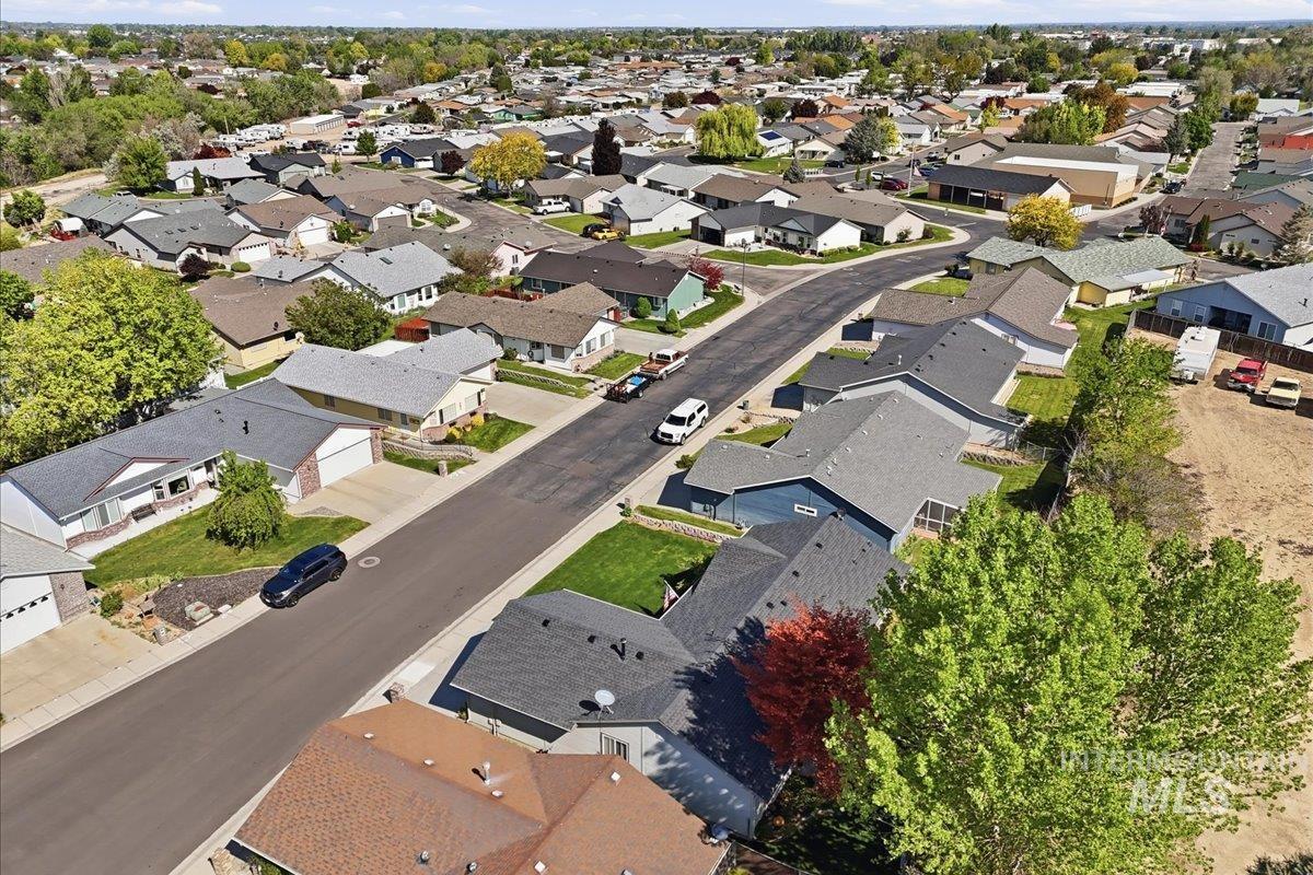 606 N Sterling St, Nampa, Idaho 83651, 3 Bedrooms, 2 Bathrooms, Residential For Sale, Price $316,000, 98984146