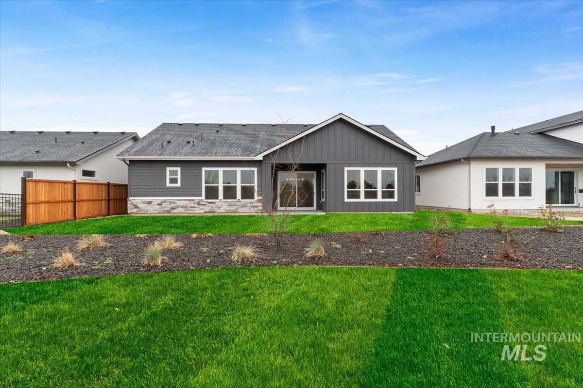 11266 W Tara Iti Ln., Kuna, Idaho 83634, 3 Bedrooms, 2 Bathrooms, Residential For Sale, Price $633,880, 98984153