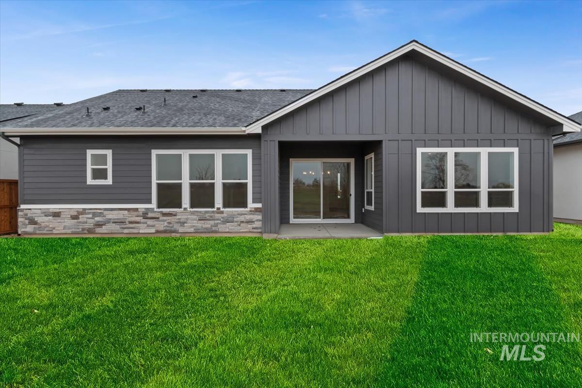 11266 W Tara Iti Ln., Kuna, Idaho 83634, 3 Bedrooms, 2 Bathrooms, Residential For Sale, Price $633,880, 98984153