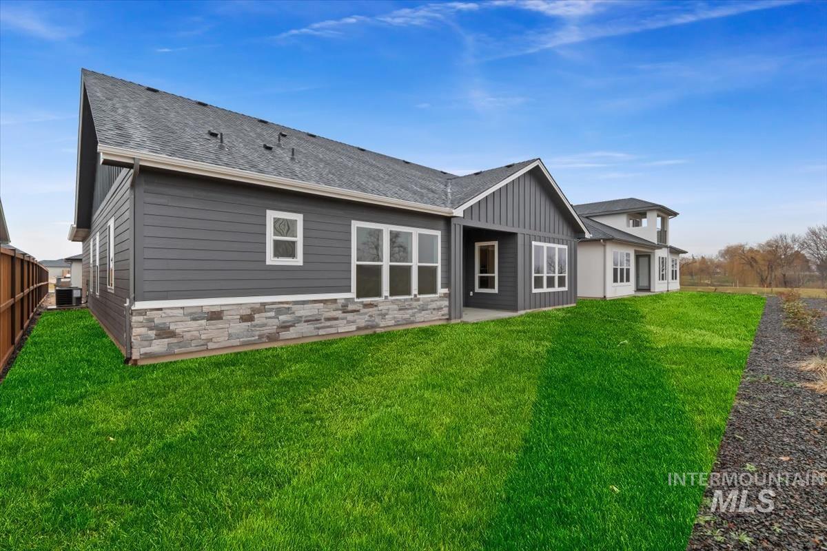 11266 W Tara Iti Ln., Kuna, Idaho 83634, 3 Bedrooms, 2 Bathrooms, Residential For Sale, Price $633,880, 98984153