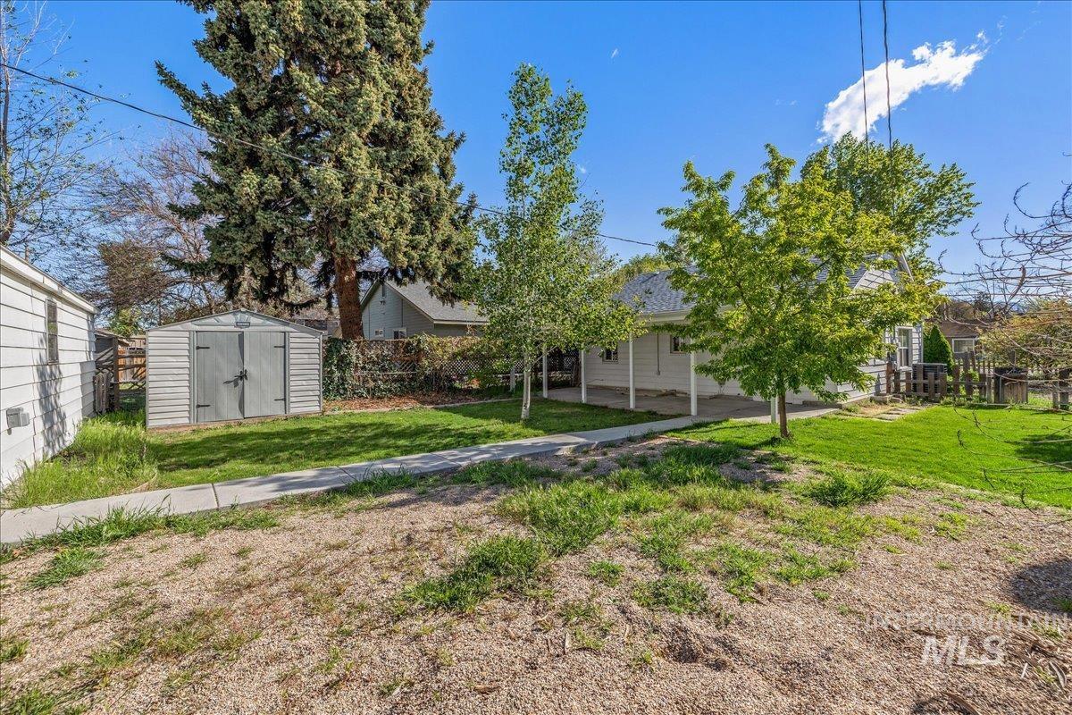 1715 S Robert St, Boise, Idaho 83705, 3 Bedrooms, 1 Bathroom, Residential For Sale, Price $349,900, 98984154