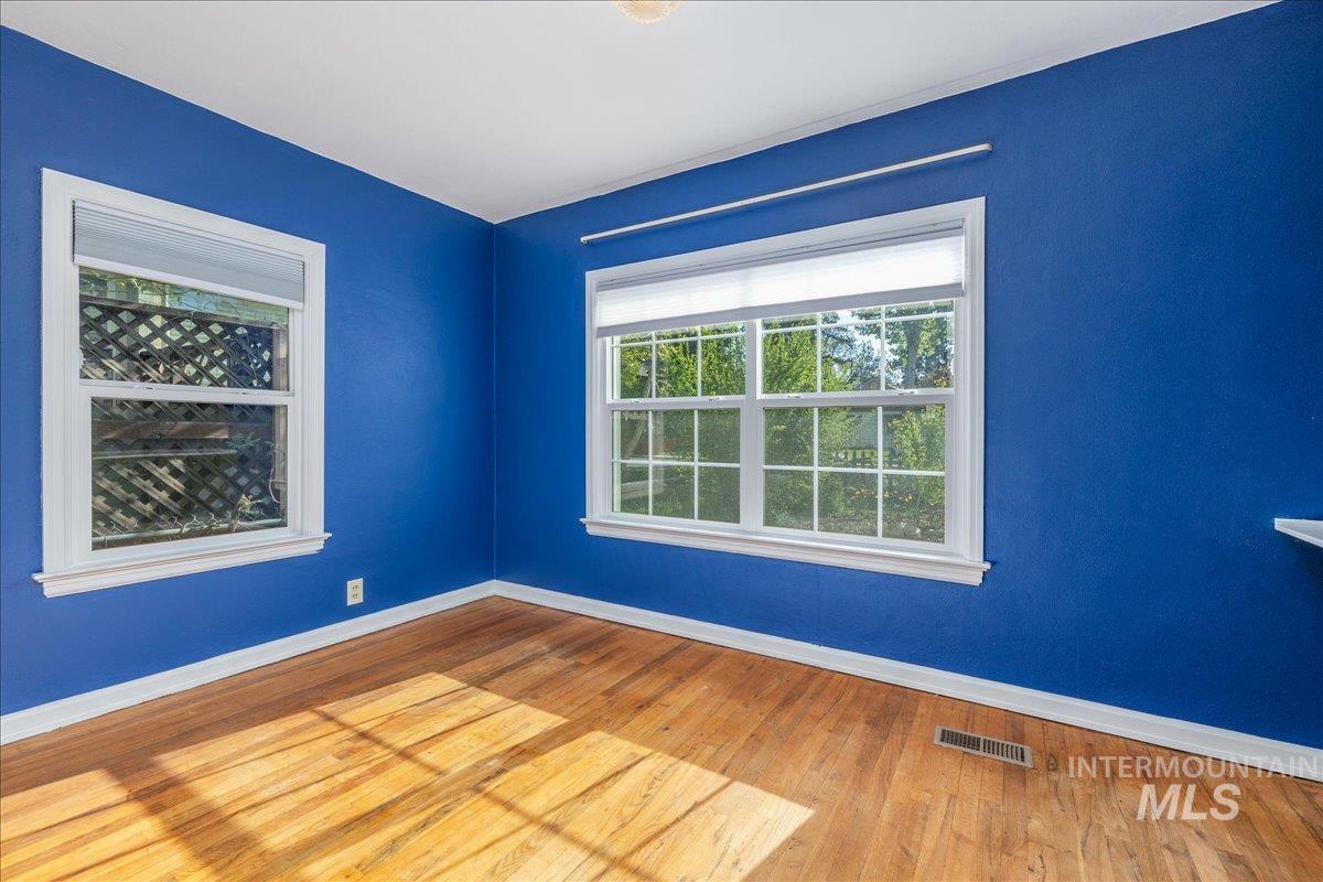 1715 S Robert St, Boise, Idaho 83705, 3 Bedrooms, 1 Bathroom, Residential For Sale, Price $349,900, 98984154