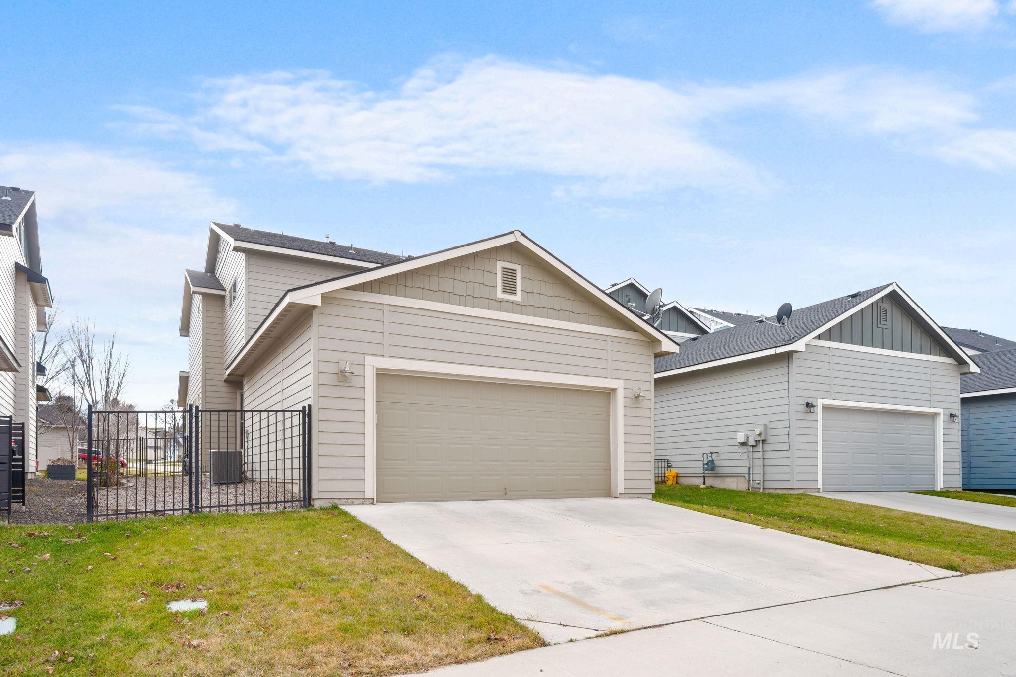 1802 W Heavy Timber Dr, Meridian, Idaho 83642-4830, 3 Bedrooms, 2.5 Bathrooms, Residential For Sale, Price $472,000, 98984158