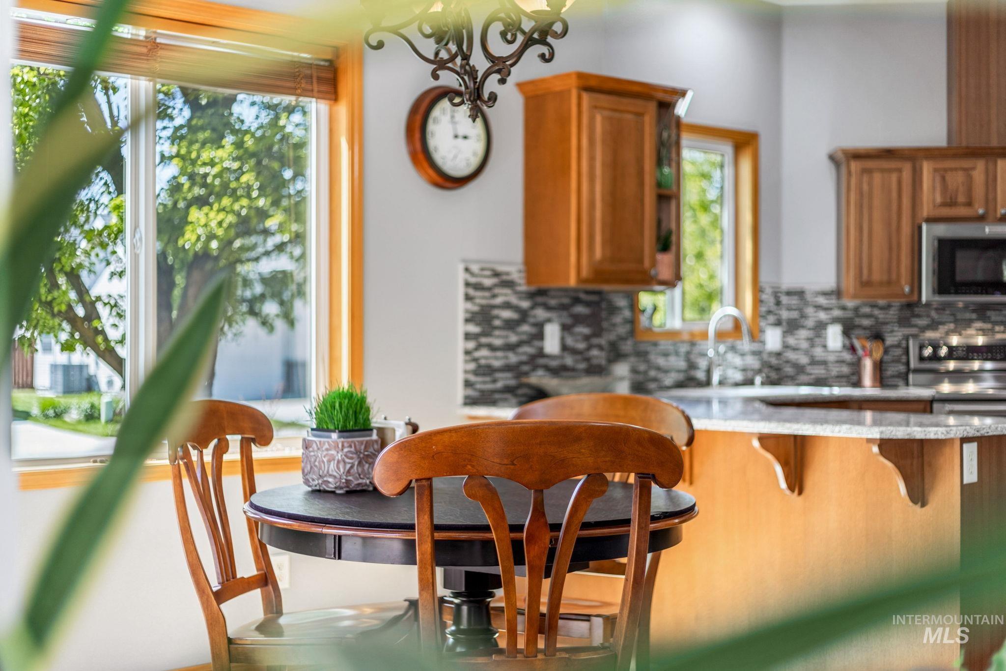 2703 E Ridgedale Place, Eagle, Idaho 83616, 3 Bedrooms, 2.5 Bathrooms, Residential For Sale, Price $625,000, 98984160