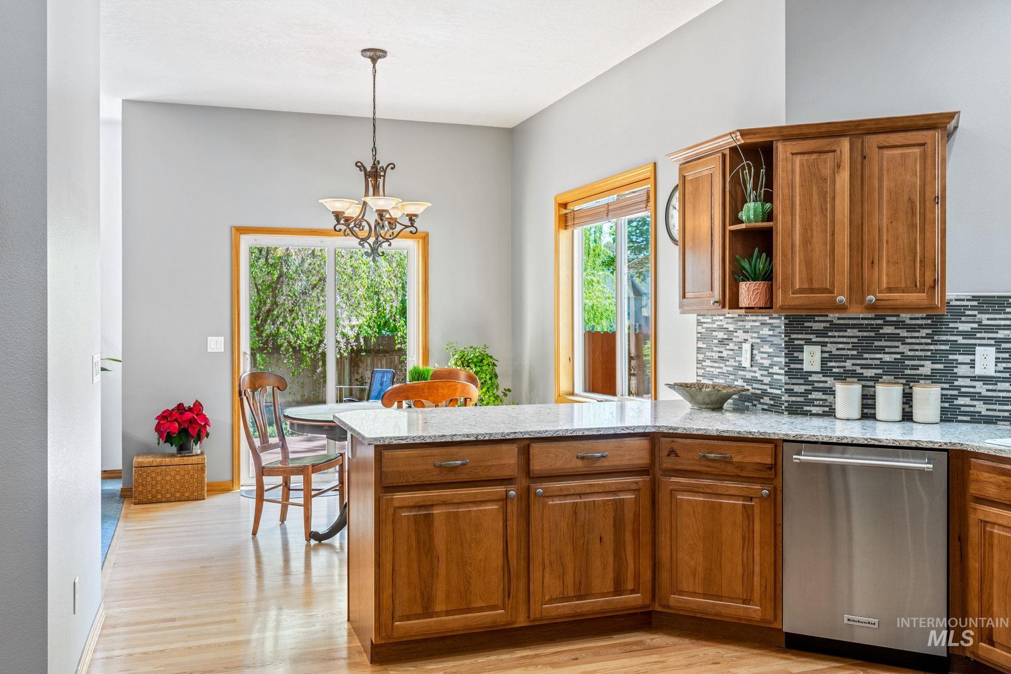 2703 E Ridgedale Place, Eagle, Idaho 83616, 3 Bedrooms, 2.5 Bathrooms, Residential For Sale, Price $625,000, 98984160