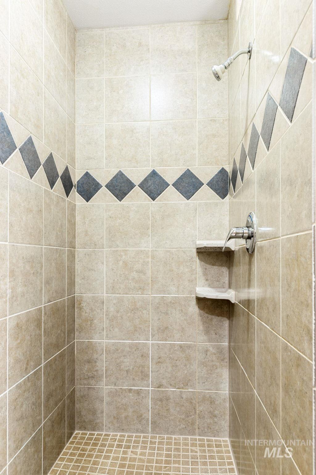 2703 E Ridgedale Place, Eagle, Idaho 83616, 3 Bedrooms, 2.5 Bathrooms, Residential For Sale, Price $625,000, 98984160