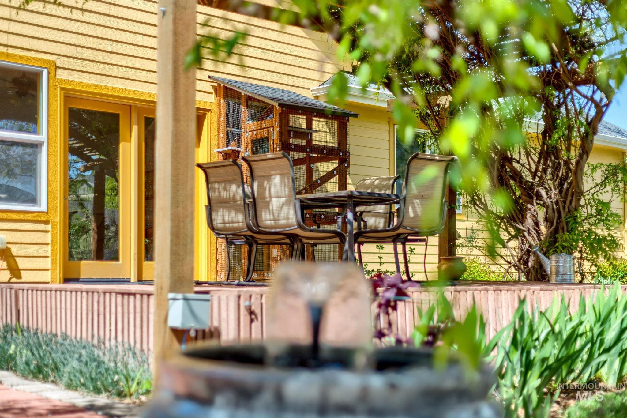 2703 E Ridgedale Place, Eagle, Idaho 83616, 3 Bedrooms, 2.5 Bathrooms, Residential For Sale, Price $625,000, 98984160