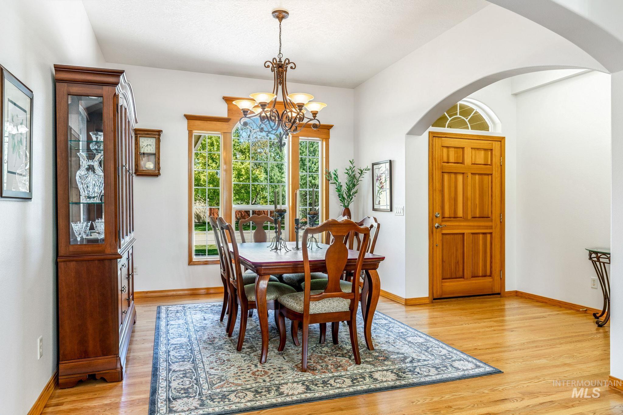 2703 E Ridgedale Place, Eagle, Idaho 83616, 3 Bedrooms, 2.5 Bathrooms, Residential For Sale, Price $625,000, 98984160