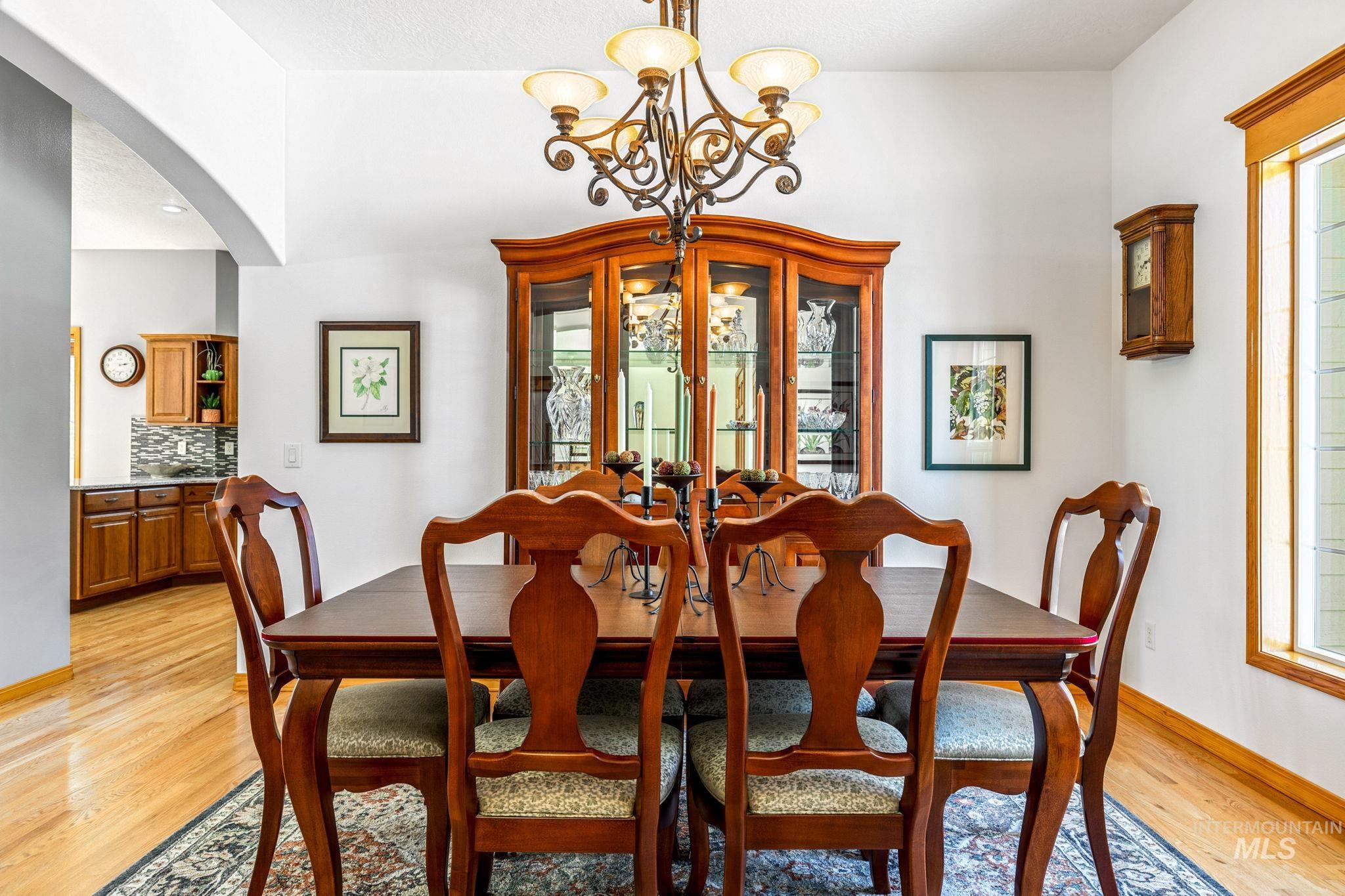 2703 E Ridgedale Place, Eagle, Idaho 83616, 3 Bedrooms, 2.5 Bathrooms, Residential For Sale, Price $625,000, 98984160