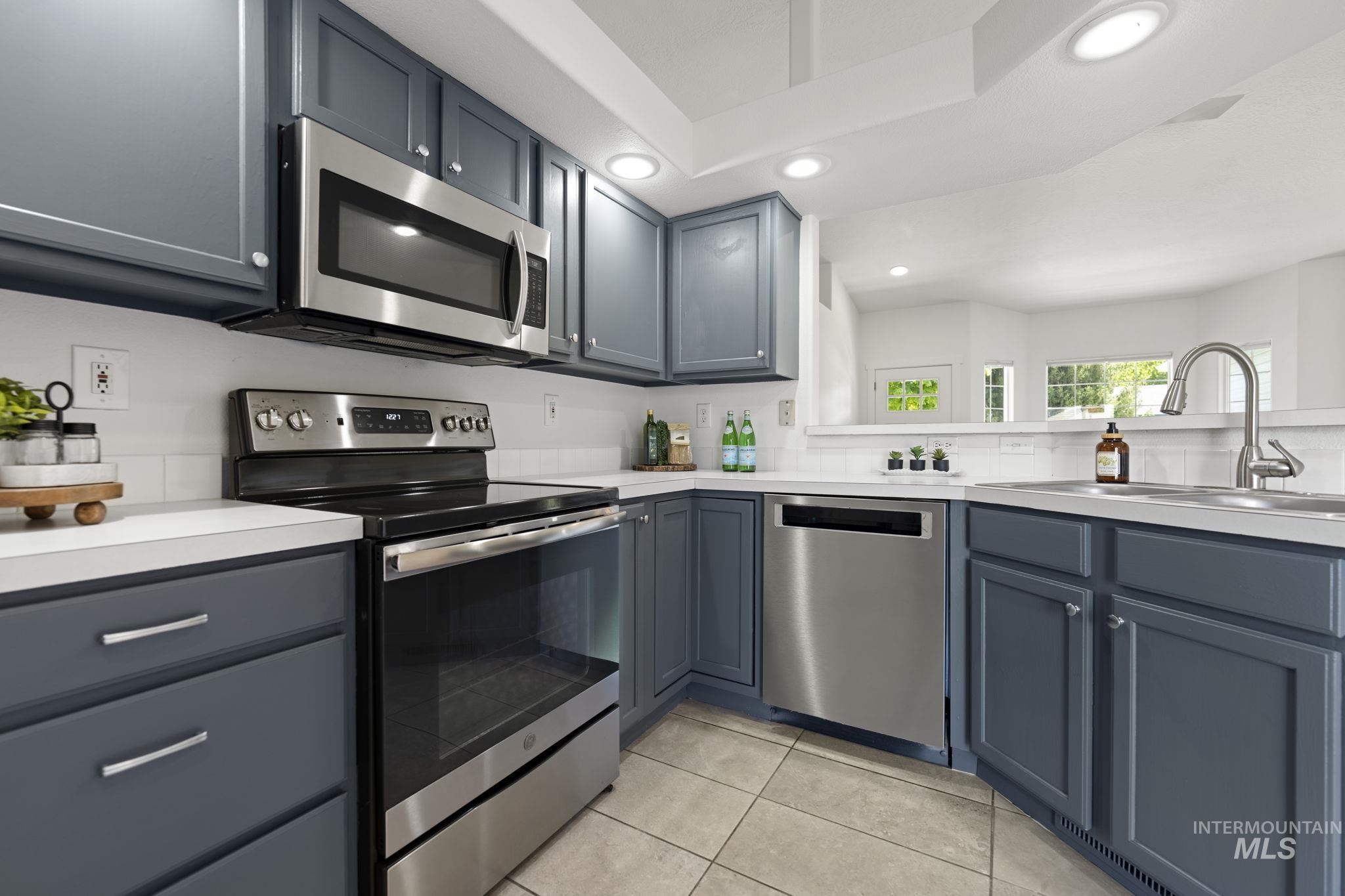1510 E Sothesby St, Meridian, Idaho 83642, 3 Bedrooms, 2 Bathrooms, Residential For Sale, Price $380,000, 98984163