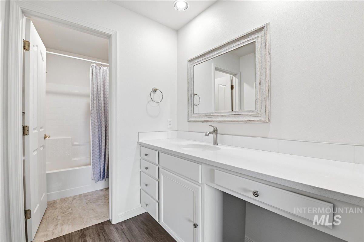 5146 S Surprise Way, #203, Boise, Idaho 83716, 3 Bedrooms, 2 Bathrooms, Residential For Sale, Price $439,900, 98984166