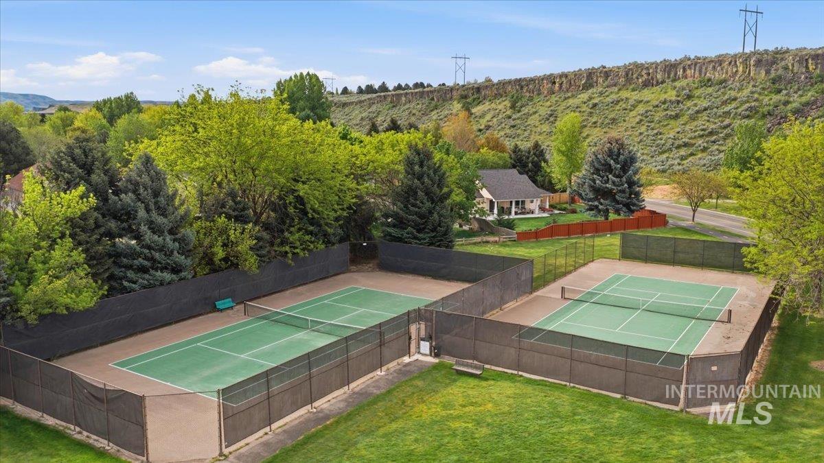 5146 S Surprise Way, #203, Boise, Idaho 83716, 3 Bedrooms, 2 Bathrooms, Residential For Sale, Price $439,900, 98984166