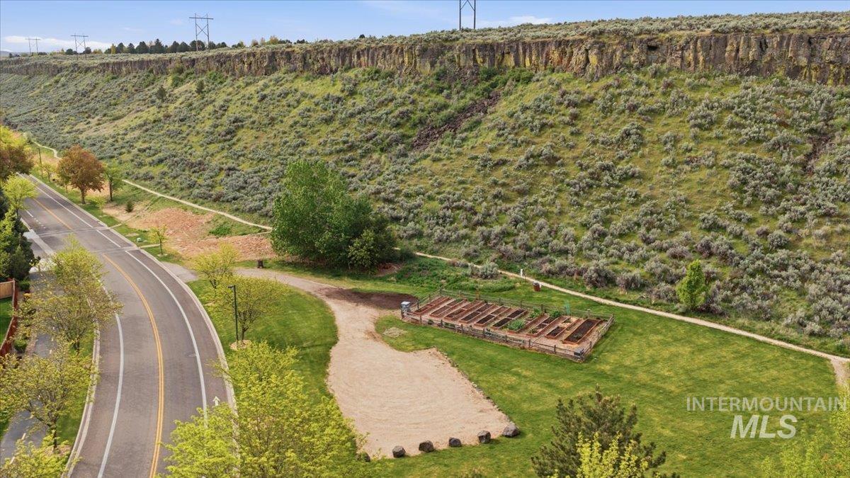5146 S Surprise Way, #203, Boise, Idaho 83716, 3 Bedrooms, 2 Bathrooms, Residential For Sale, Price $439,900, 98984166