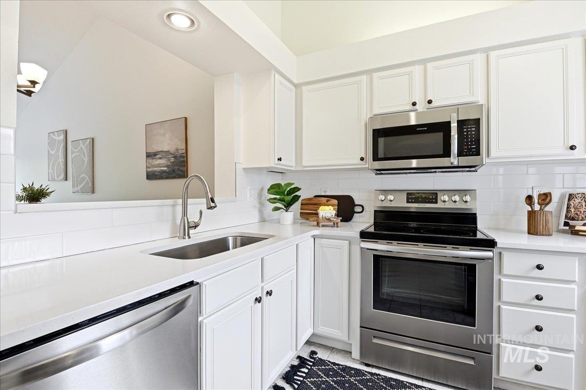 5146 S Surprise Way, #203, Boise, Idaho 83716, 3 Bedrooms, 2 Bathrooms, Residential For Sale, Price $439,900, 98984166