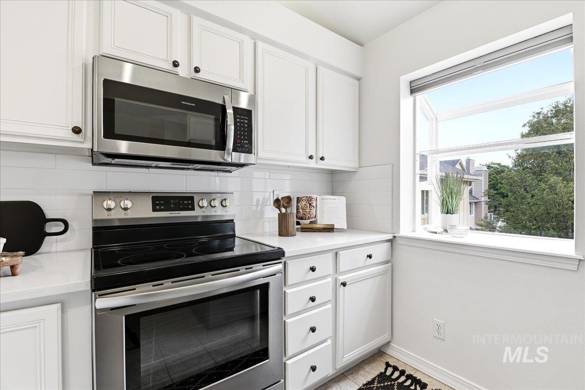 5146 S Surprise Way, #203, Boise, Idaho 83716, 3 Bedrooms, 2 Bathrooms, Residential For Sale, Price $439,900, 98984166