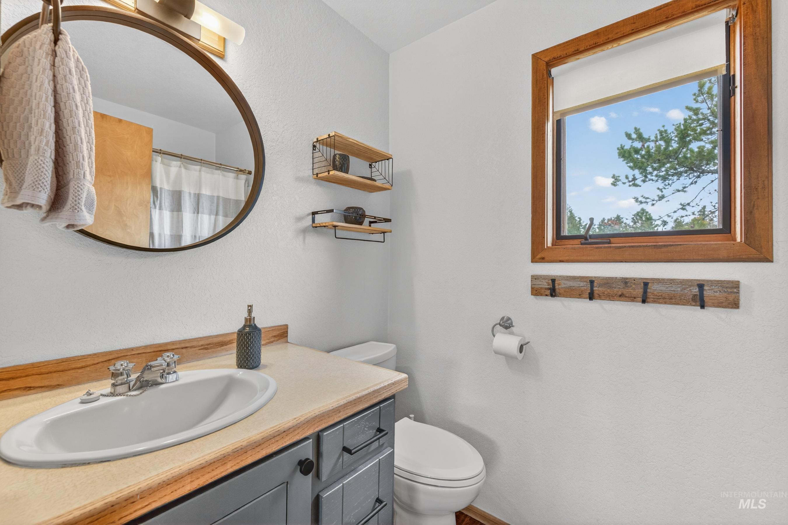 14170 Jefferson Road, McCall, Idaho 83638, 3 Bedrooms, 2 Bathrooms, Residential For Sale, Price $849,000, 98984167