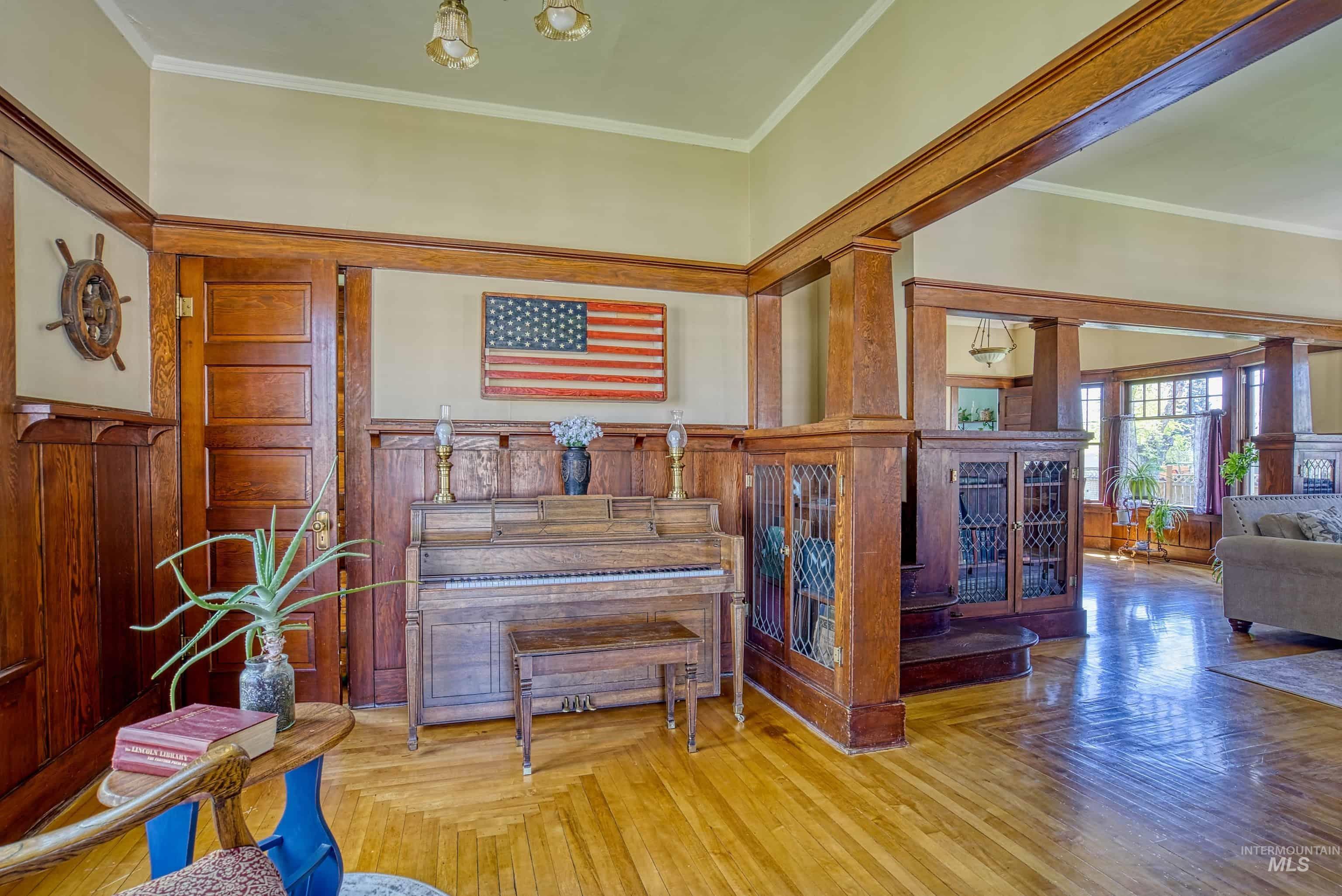 407 E Main Street, Weiser, Idaho 83672, 4 Bedrooms, 2 Bathrooms, Residential For Sale, Price $475,000,MLS 98984168