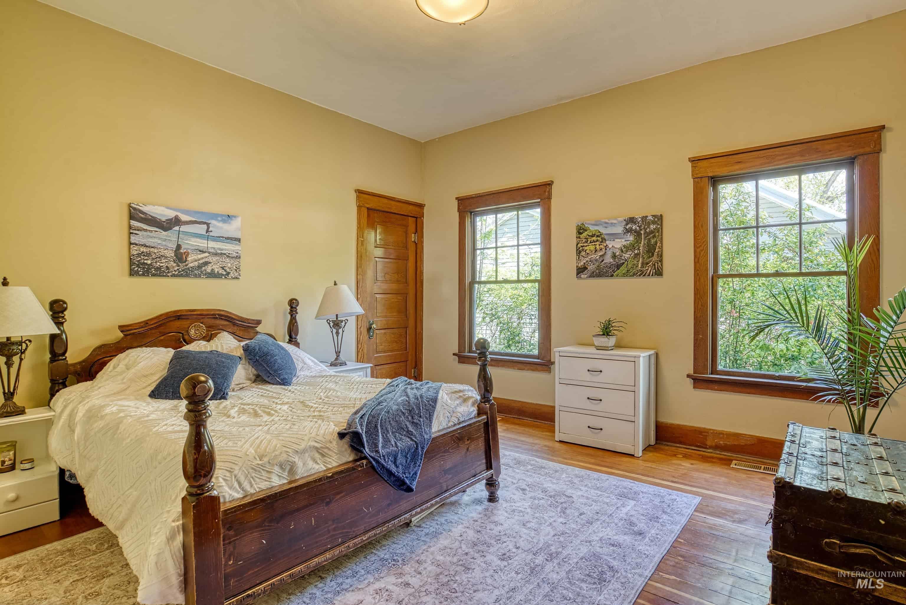 407 E Main Street, Weiser, Idaho 83672, 4 Bedrooms, 2 Bathrooms, Residential For Sale, Price $475,000,MLS 98984168