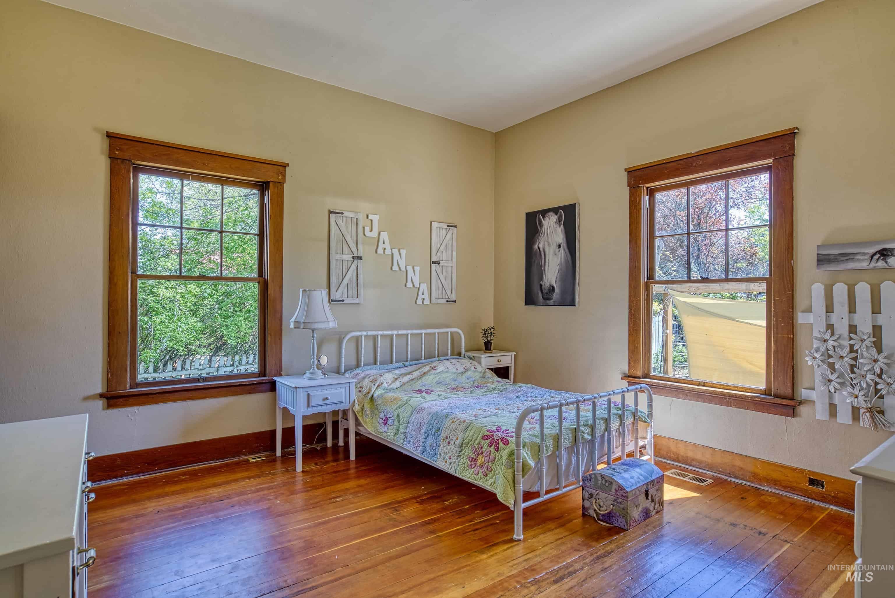 407 E Main Street, Weiser, Idaho 83672, 4 Bedrooms, 2 Bathrooms, Residential For Sale, Price $475,000,MLS 98984168