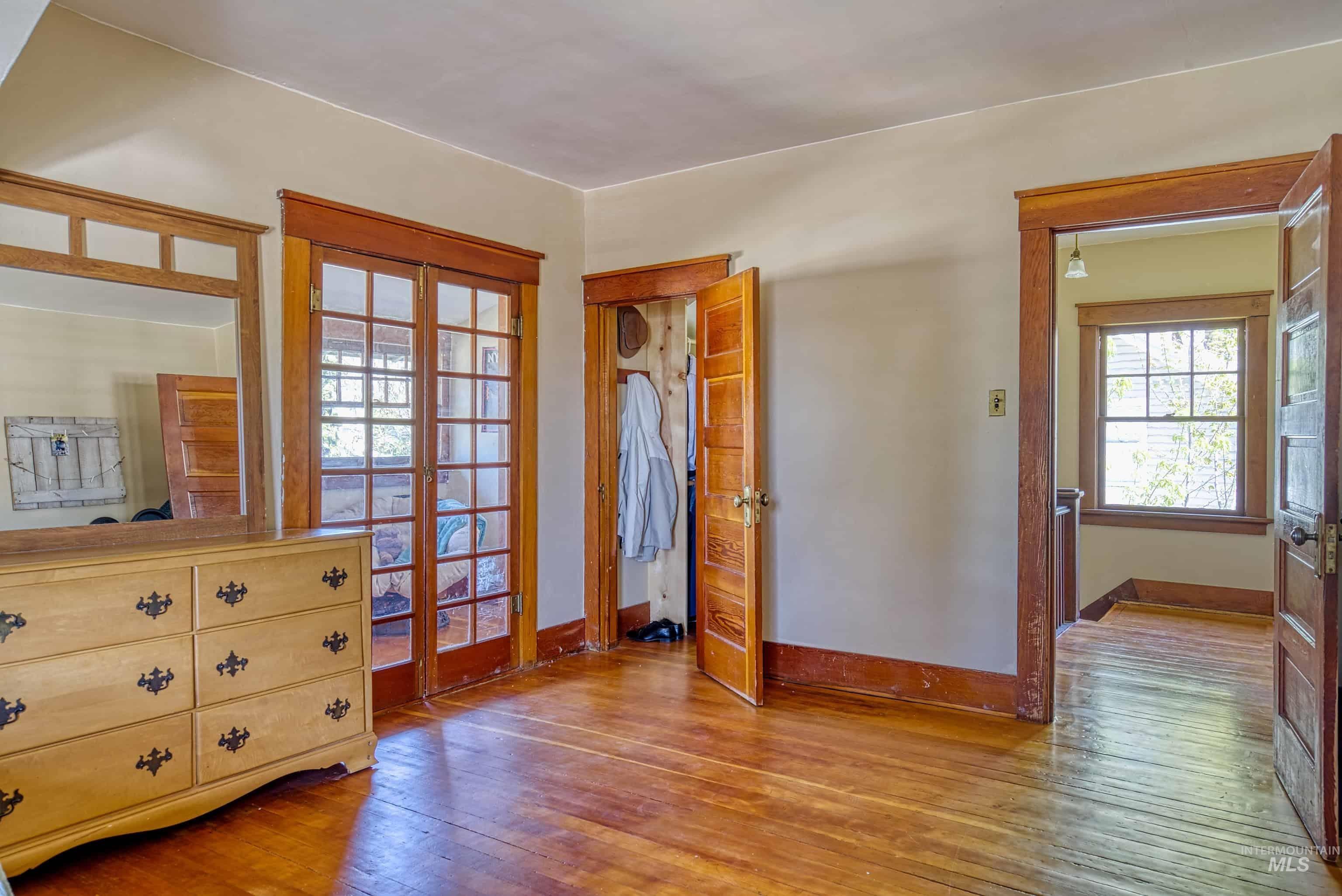 407 E Main Street, Weiser, Idaho 83672, 4 Bedrooms, 2 Bathrooms, Residential For Sale, Price $475,000,MLS 98984168