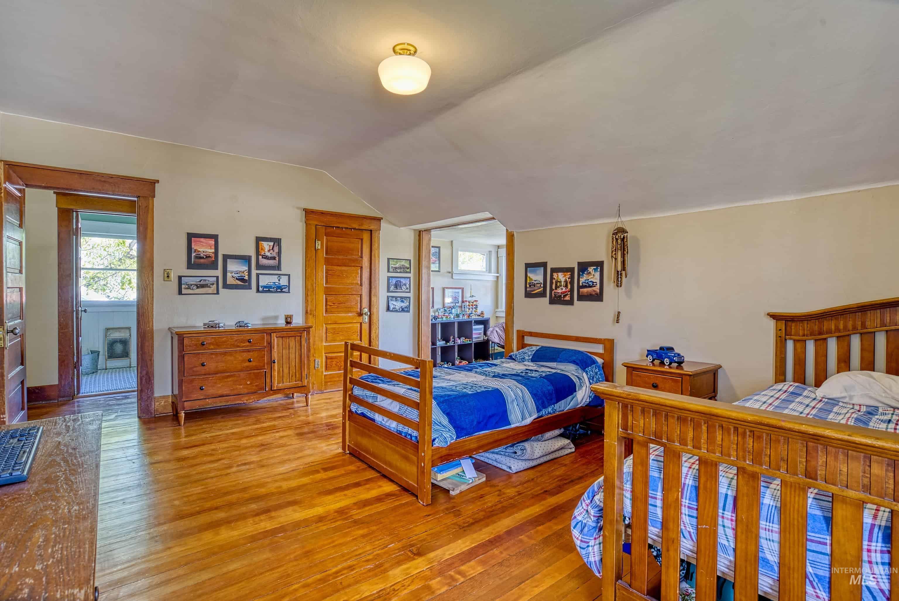 407 E Main Street, Weiser, Idaho 83672, 4 Bedrooms, 2 Bathrooms, Residential For Sale, Price $475,000,MLS 98984168