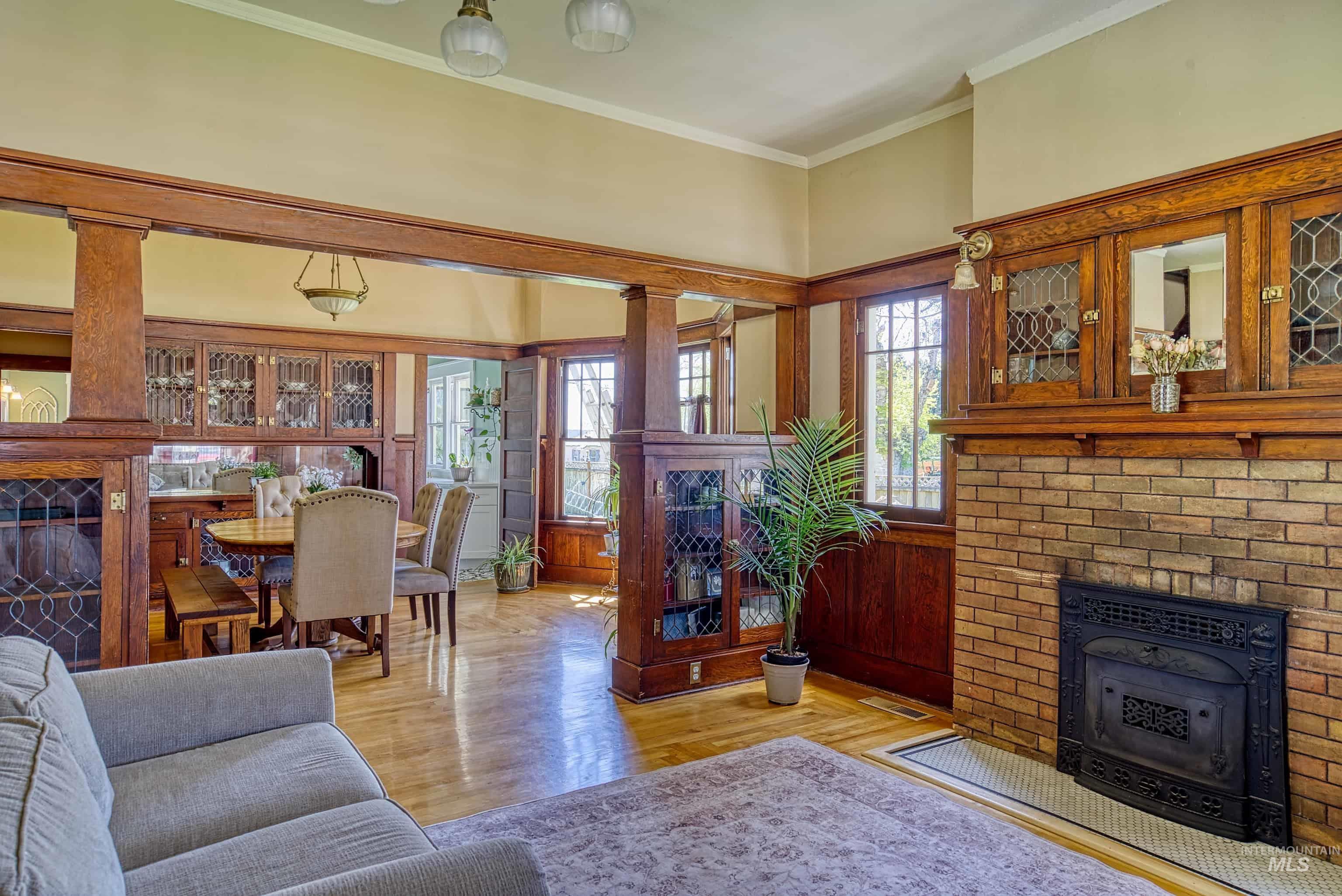 407 E Main Street, Weiser, Idaho 83672, 4 Bedrooms, 2 Bathrooms, Residential For Sale, Price $475,000,MLS 98984168