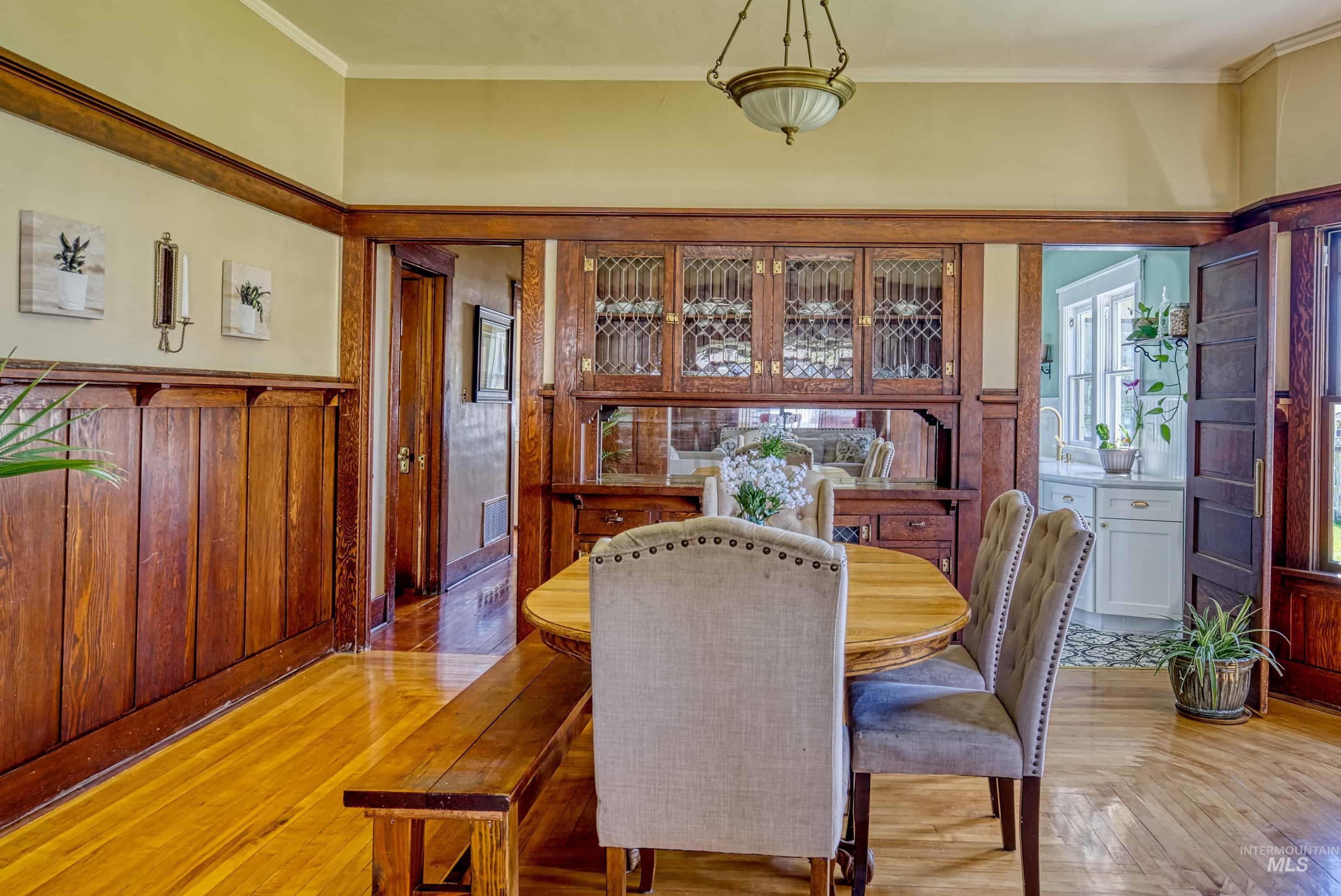 407 E Main Street, Weiser, Idaho 83672, 4 Bedrooms, 2 Bathrooms, Residential For Sale, Price $475,000,MLS 98984168